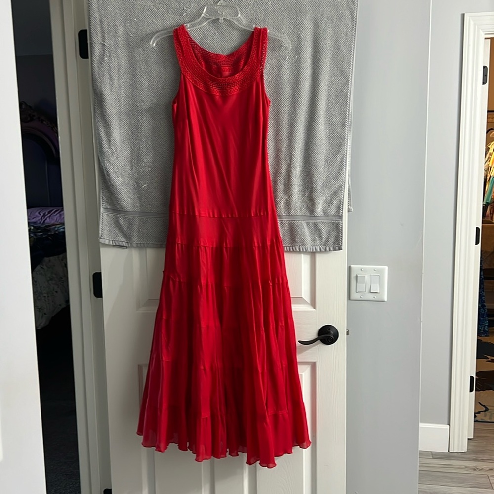 EUC Jones New York Sleeveless Tiered Maxi Dress, Size 6, Fully Lined, Red